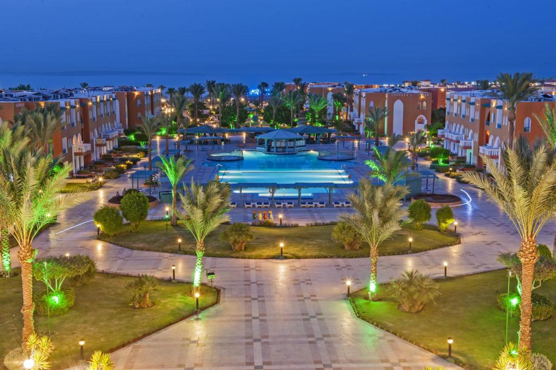 Sunrise Garden Beach Resort Hurghada Esterno foto El Alamein