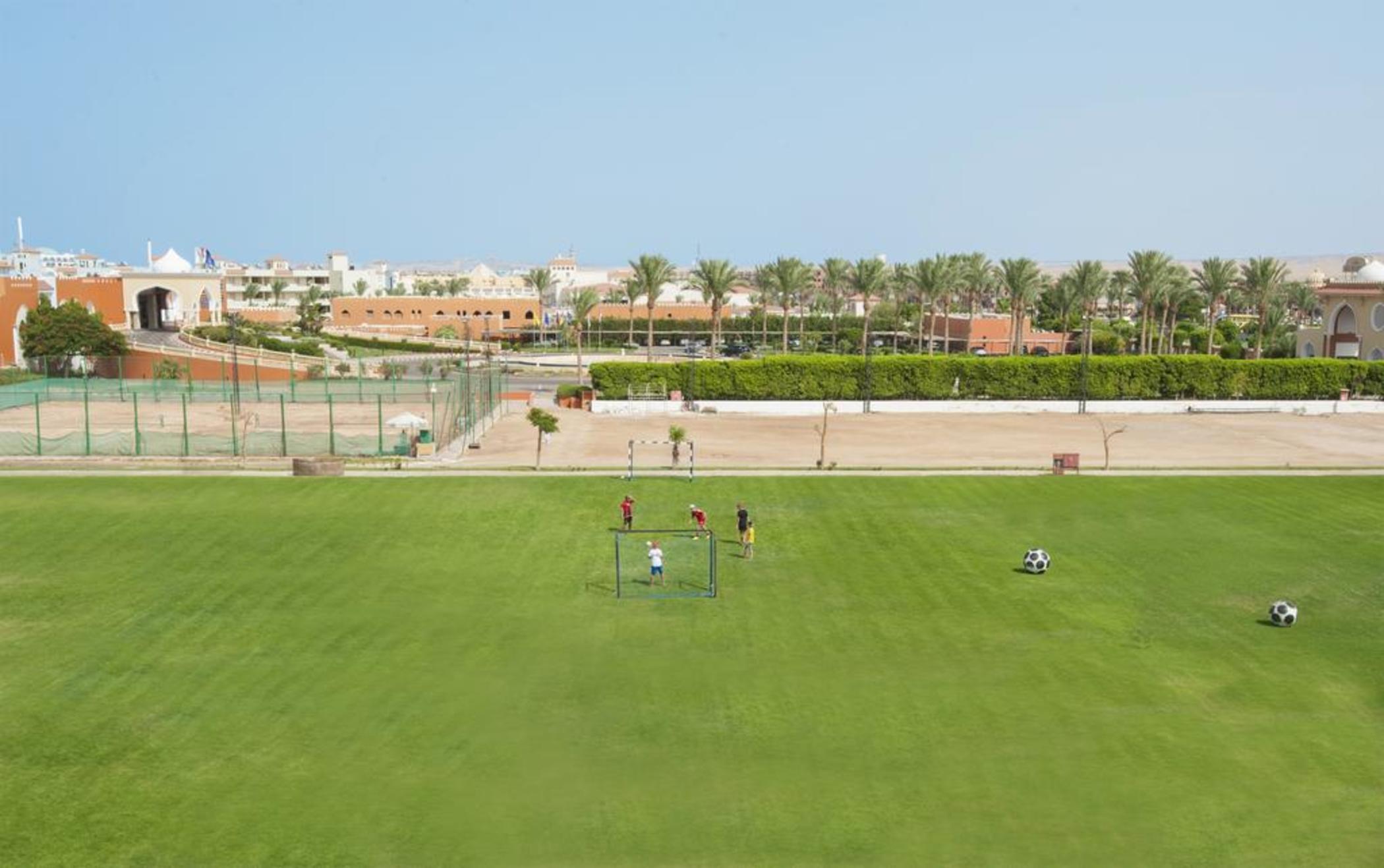 Sunrise Garden Beach Resort Hurghada Esterno foto Al-Ahly training ground