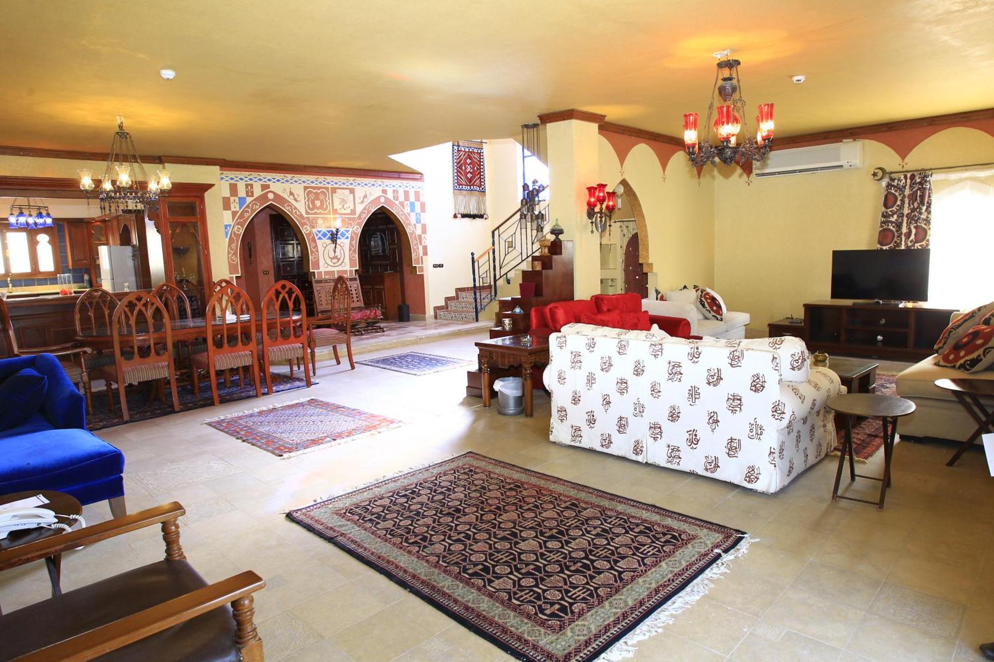 Sunrise Garden Beach Resort Hurghada Camera foto The interior of the house