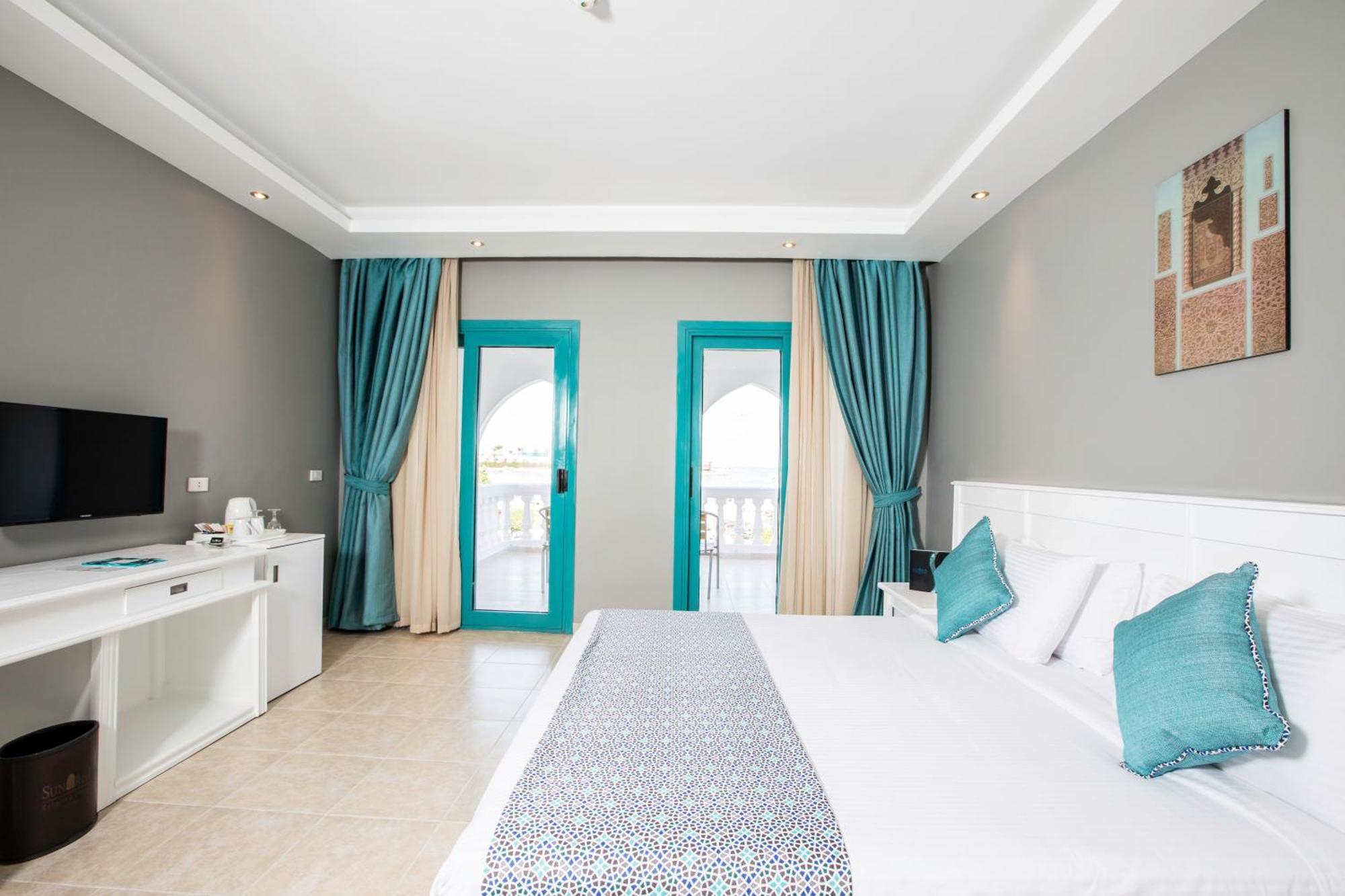 Sunrise Garden Beach Resort Hurghada Camera foto A room at the hotel