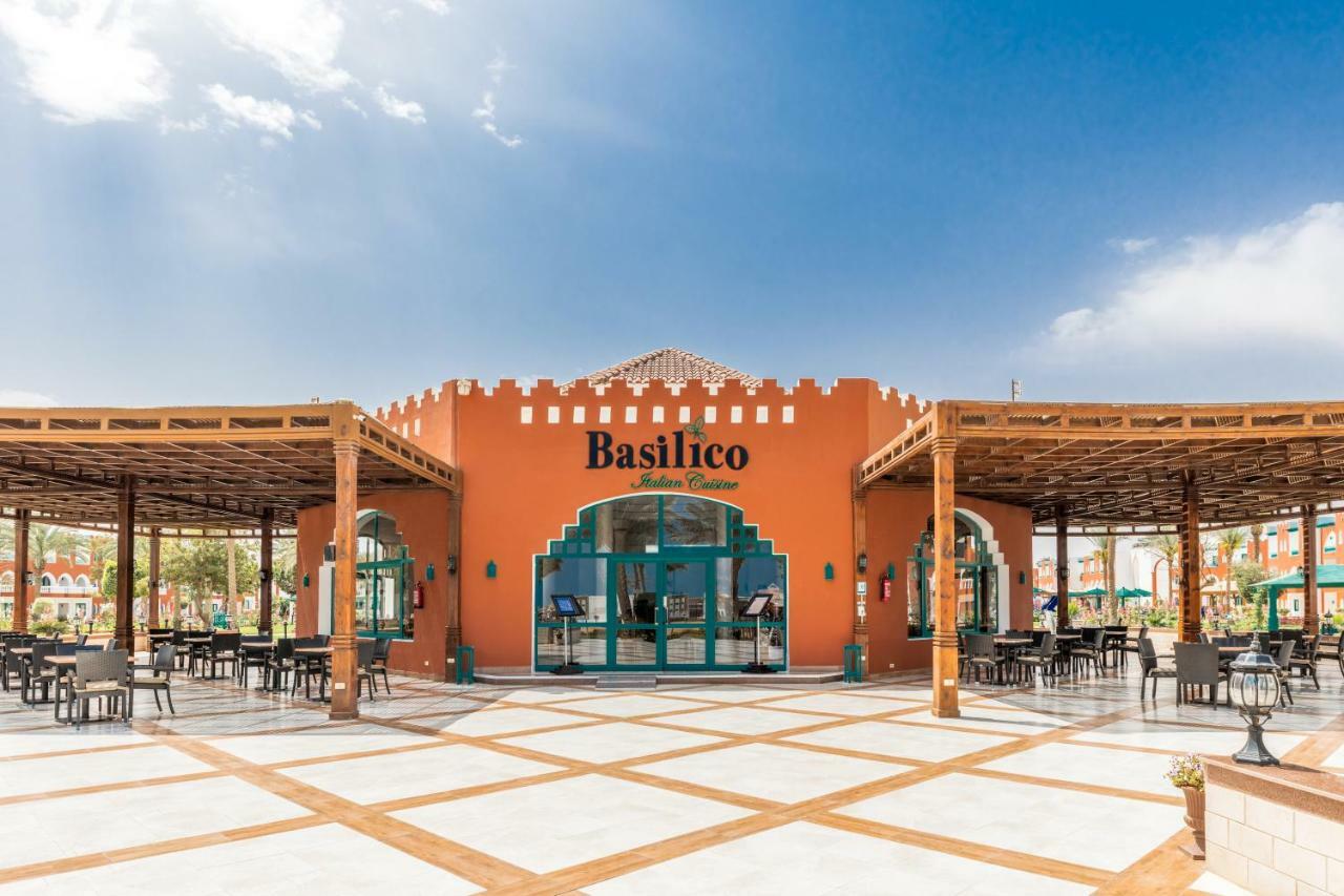 Sunrise Garden Beach Resort Hurghada Esterno foto Basilico Italian Restaurant