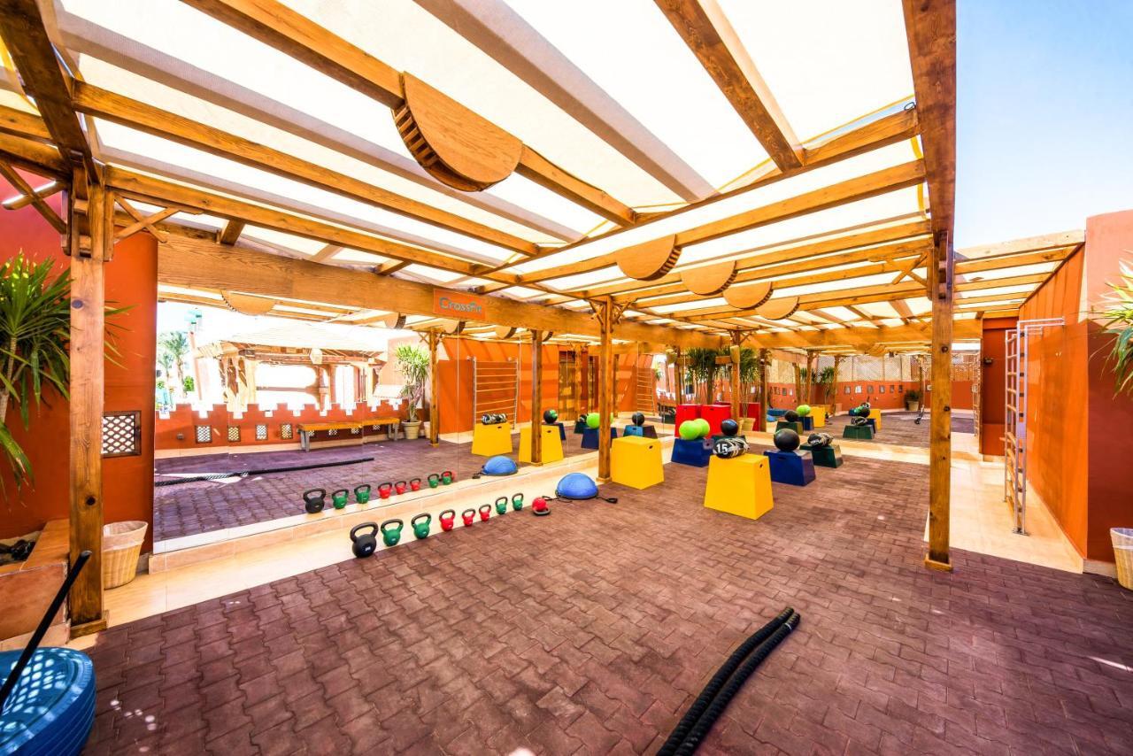 Sunrise Garden Beach Resort Hurghada Esterno foto The gym at the resort